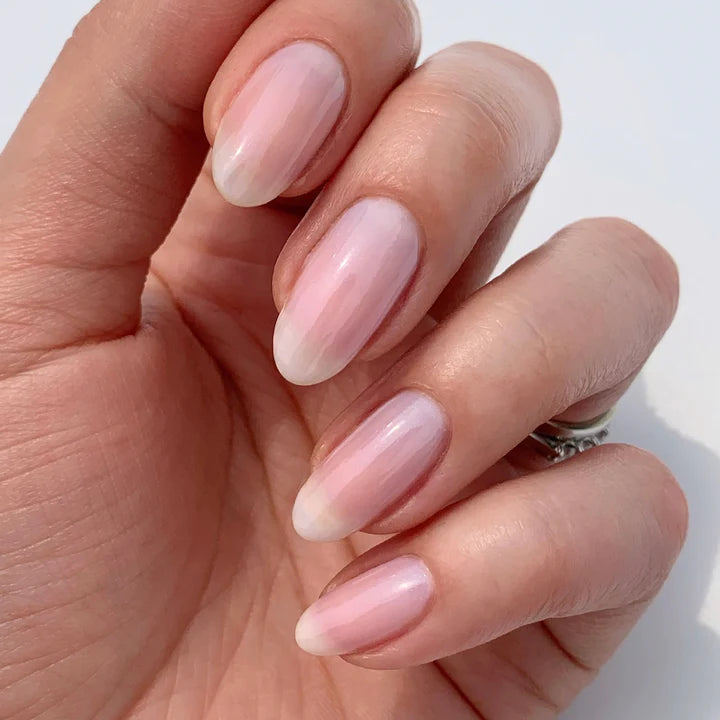 Illuminating Nail Concealer
