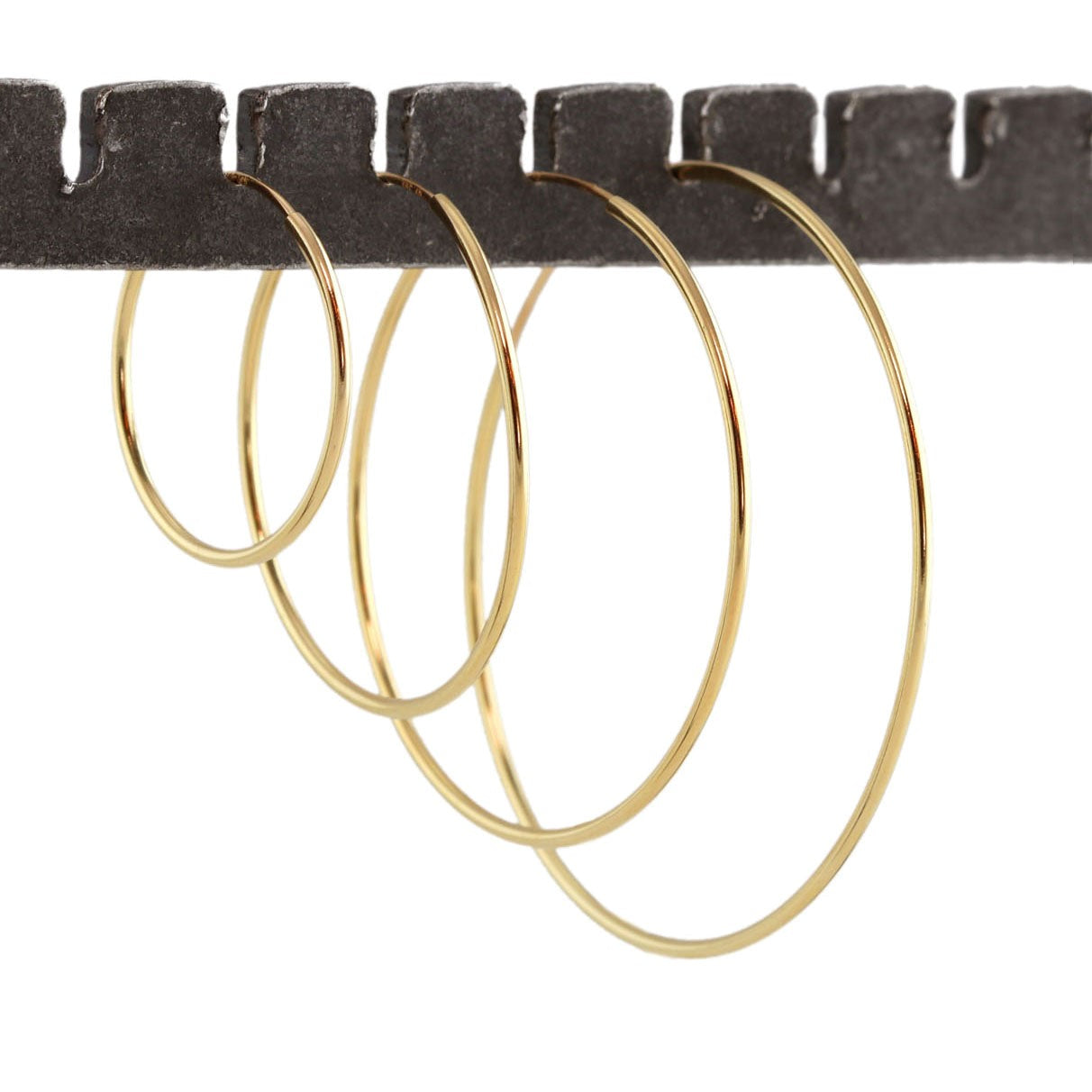 Featherweight Hoop Earrings - Gold
