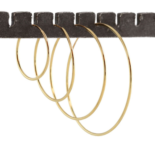 Featherweight Hoop Earrings - Gold